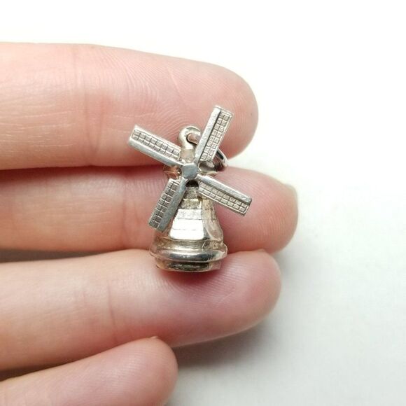 Vintage Windmill Charm Pendant, Silver Tone Unmarked Hollow, Moving Parts - Picture 5 of 6